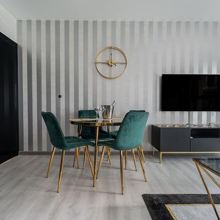 Pure Home Apartments - Gwiazdzista วรอตซวาฟ ภายนอก รูปภาพ
