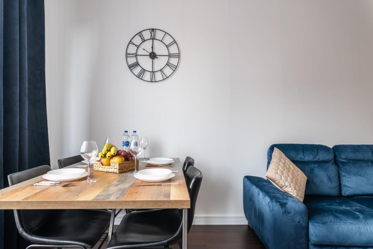 Pure Home Apartments - Gwiazdzista วรอตซวาฟ ภายนอก รูปภาพ