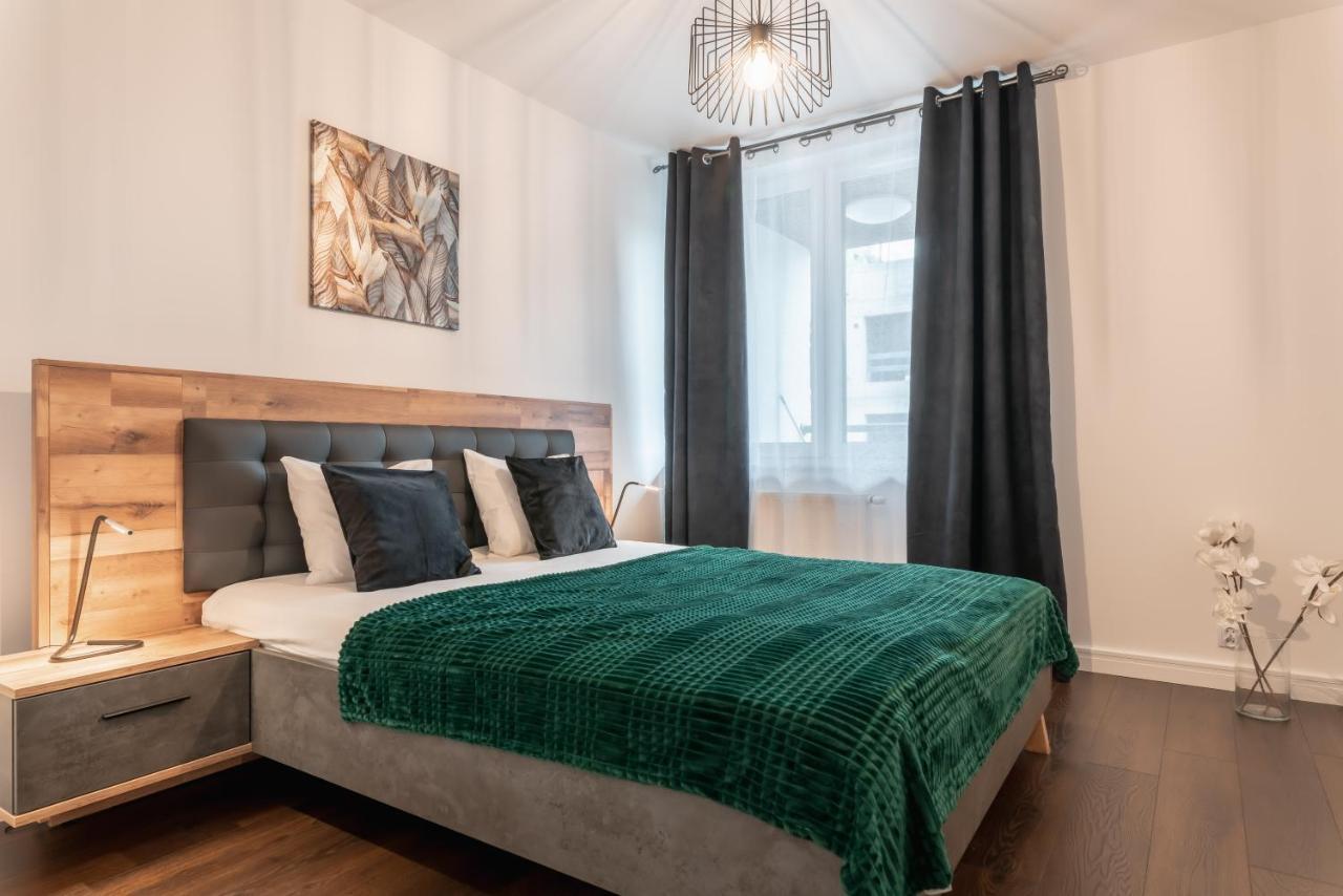 Pure Home Apartments - Gwiazdzista วรอตซวาฟ ภายนอก รูปภาพ