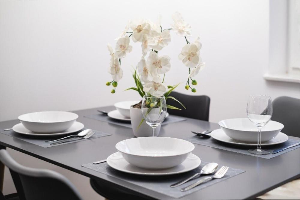 Pure Home Apartments - Gwiazdzista วรอตซวาฟ ภายนอก รูปภาพ