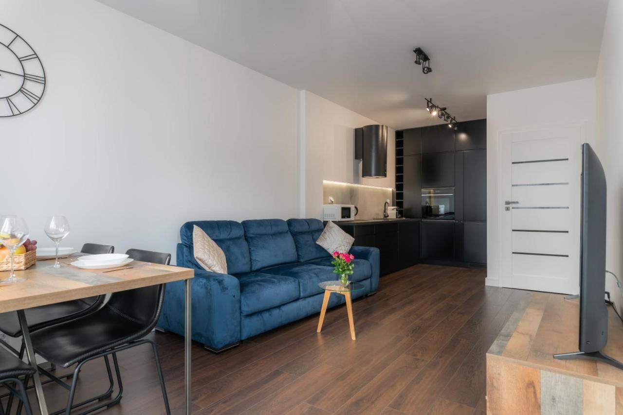 Pure Home Apartments - Gwiazdzista วรอตซวาฟ ภายนอก รูปภาพ