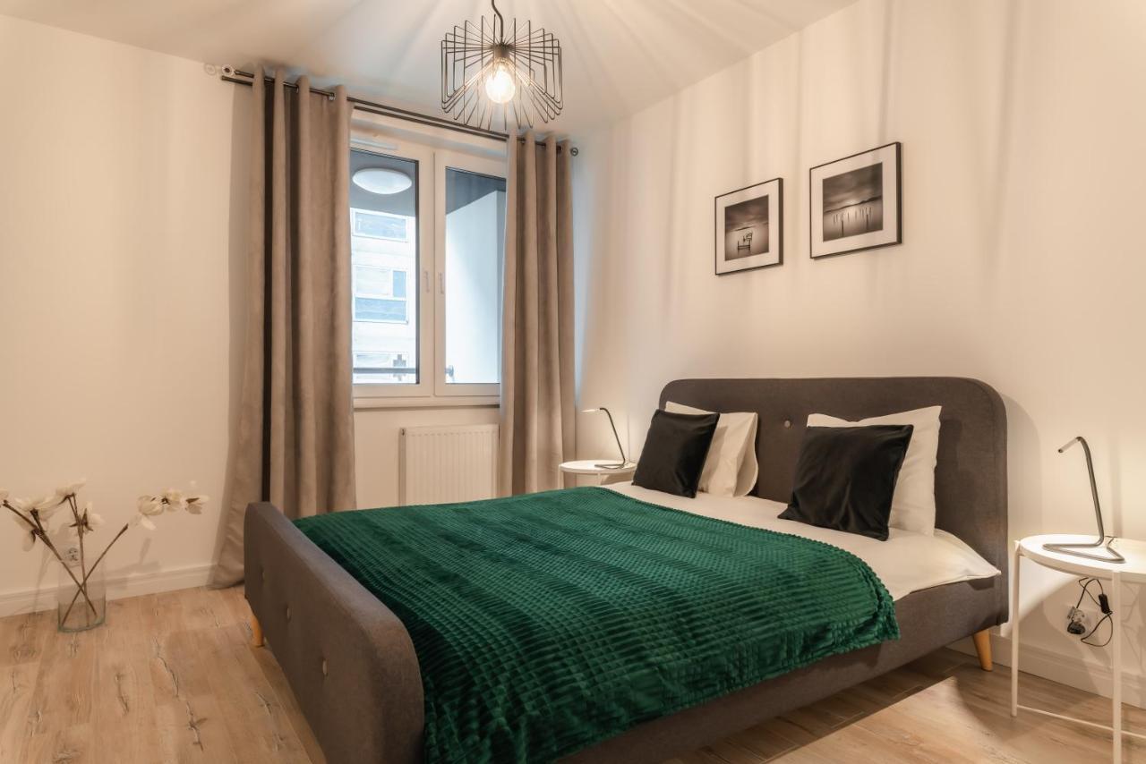 Pure Home Apartments - Gwiazdzista วรอตซวาฟ ภายนอก รูปภาพ