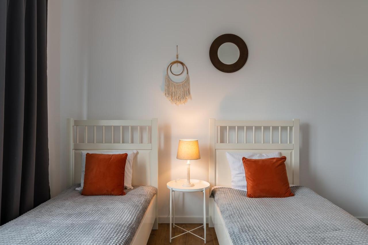 Pure Home Apartments - Gwiazdzista วรอตซวาฟ ภายนอก รูปภาพ