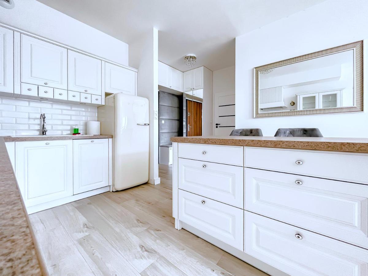 Pure Home Apartments - Gwiazdzista วรอตซวาฟ ภายนอก รูปภาพ