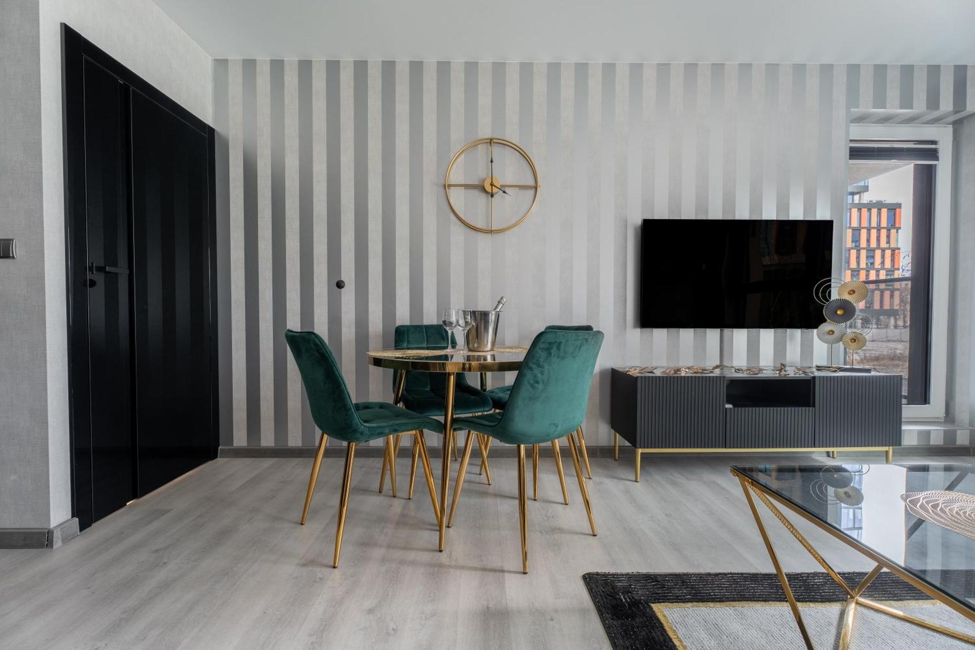Pure Home Apartments - Gwiazdzista วรอตซวาฟ ภายนอก รูปภาพ