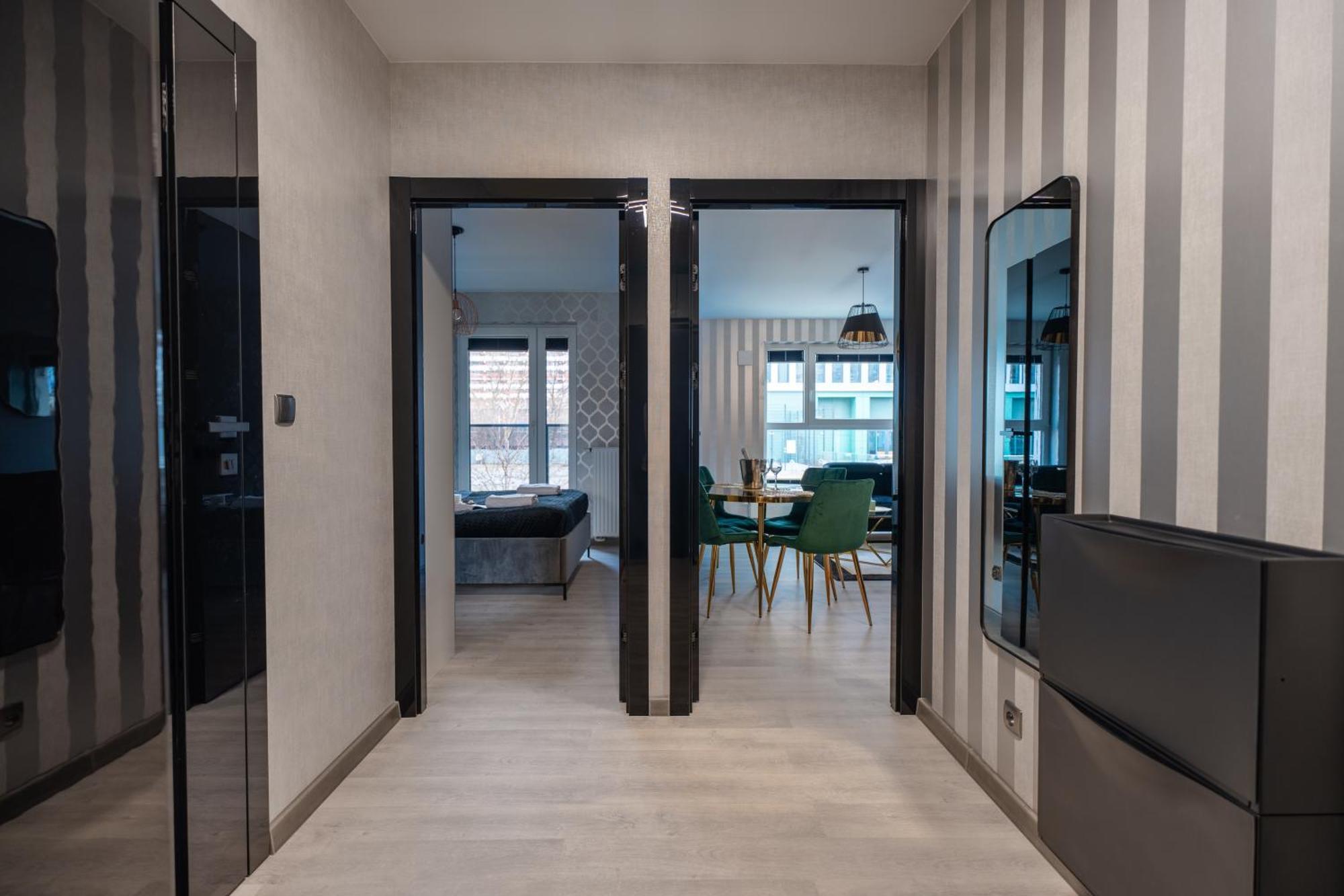 Pure Home Apartments - Gwiazdzista วรอตซวาฟ ภายนอก รูปภาพ